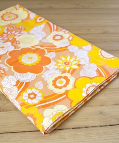 Drap vintage motifs de fleurs tons jaune orange